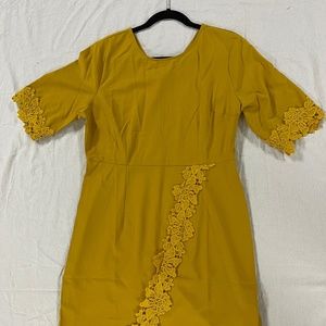 Yellow short sleeve, midi dress, lace slit